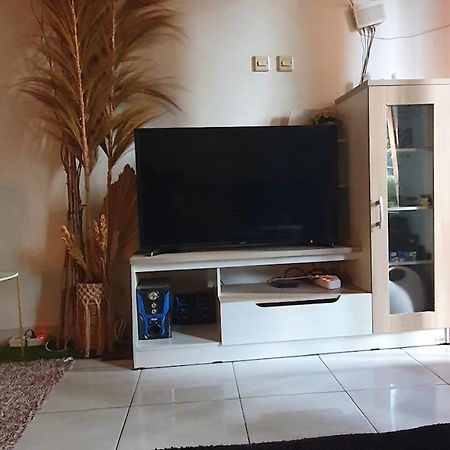 House In Bekasi Timur Exterior foto
